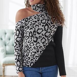 89th & Madison Light Heather Grey Combo Animal Print Off the Shoulder Sweater 2X